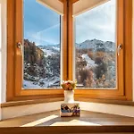 Mcx Vacation بيريوِل تْشيرفينيا